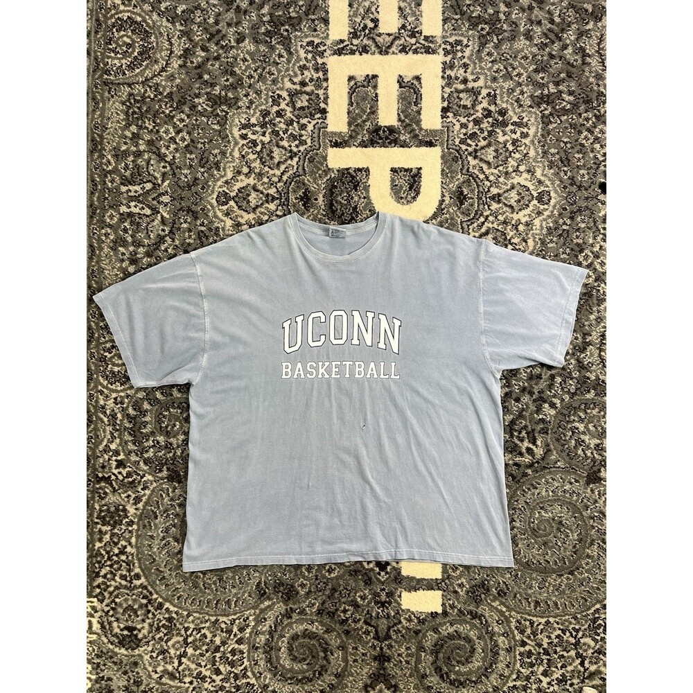 Vintage Womens Comfort Color UConn Huskies Tshirt Size 3xL Gray